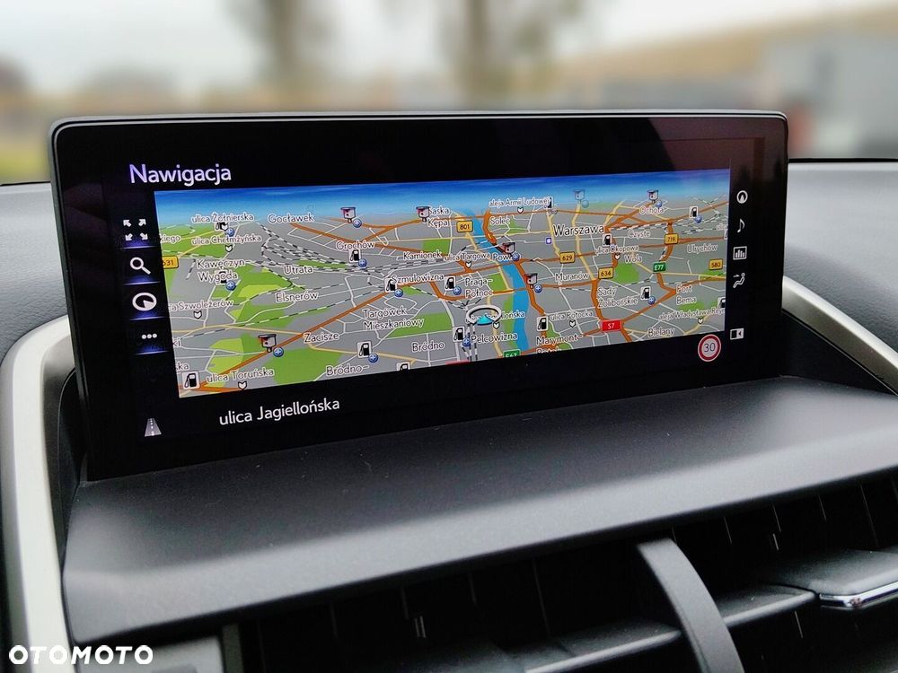 Lexus NX 300h F Impression AWD - 22