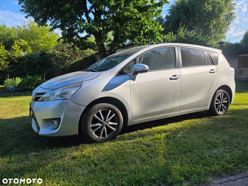 Toyota Verso 1.8 Prestige - 1