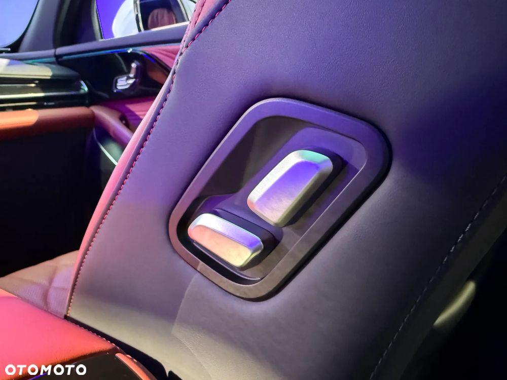 Omoda 9 1.5 Super Hybrid Exclusive AWD - 13