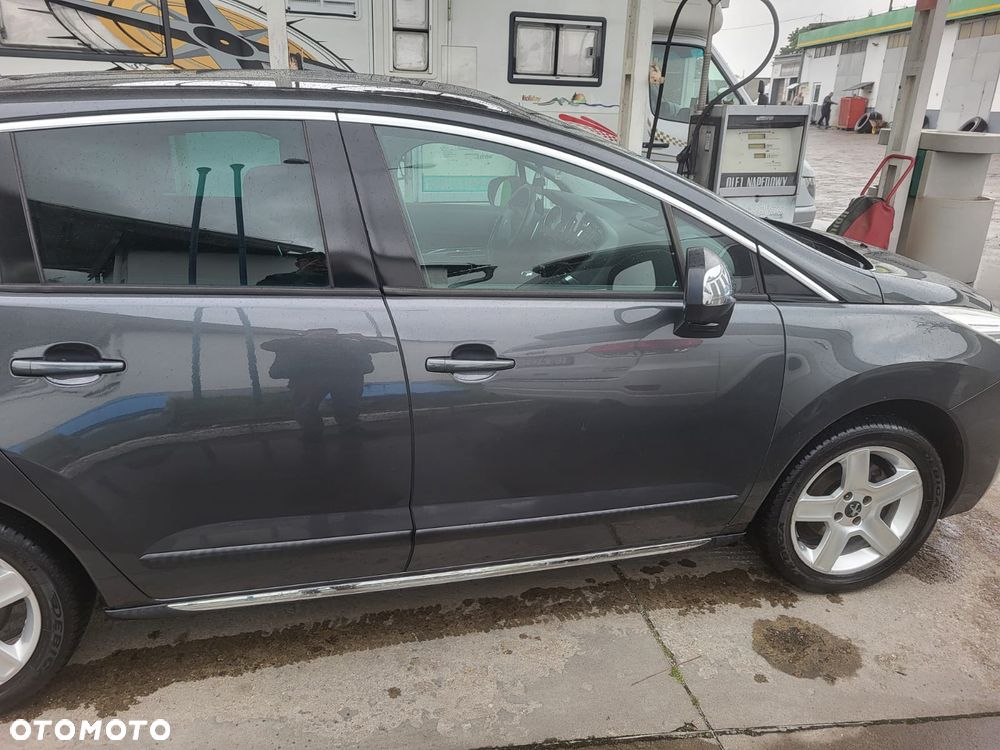 Peugeot 3008 HDi FAP 110 EGS6 Premium - 3