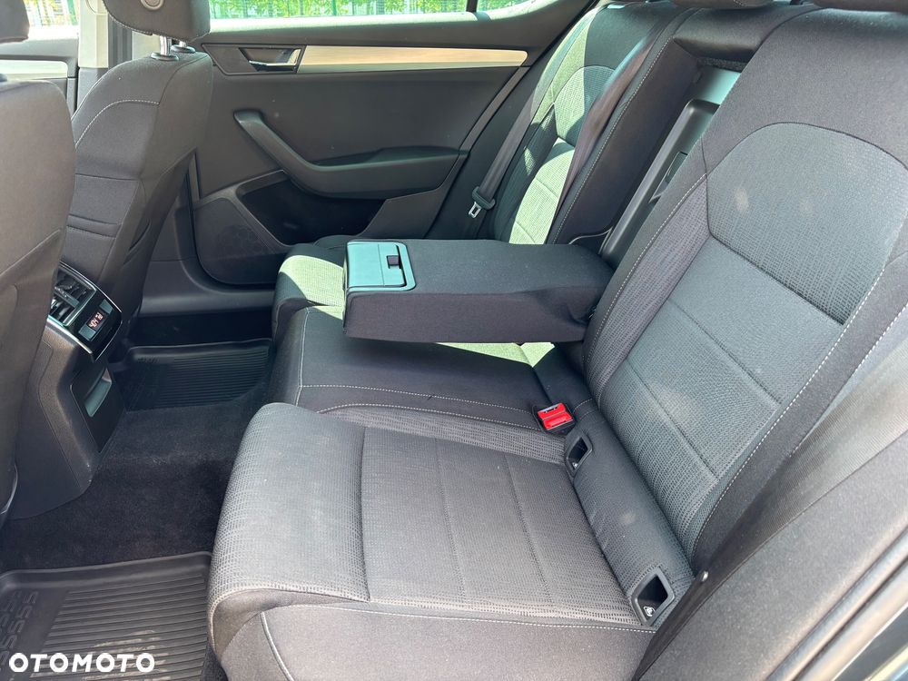 Skoda Superb 1.8 TSI Ambition - 25