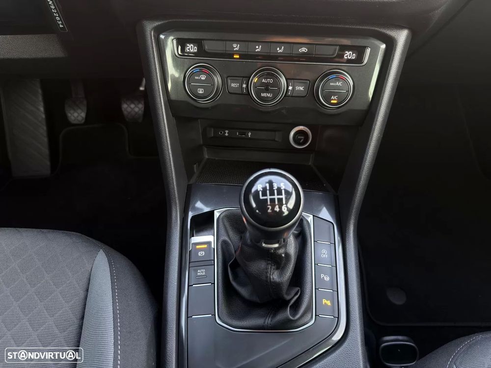 VW Tiguan 1.6 TDI Confortline - 13