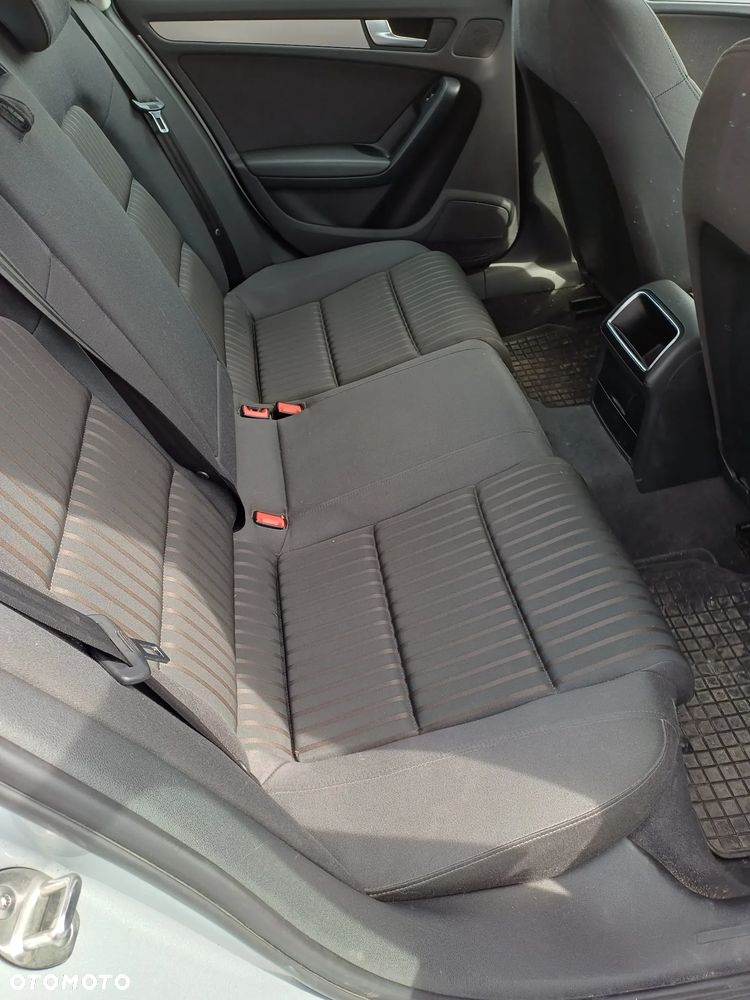 Audi A4 Limousine - 10