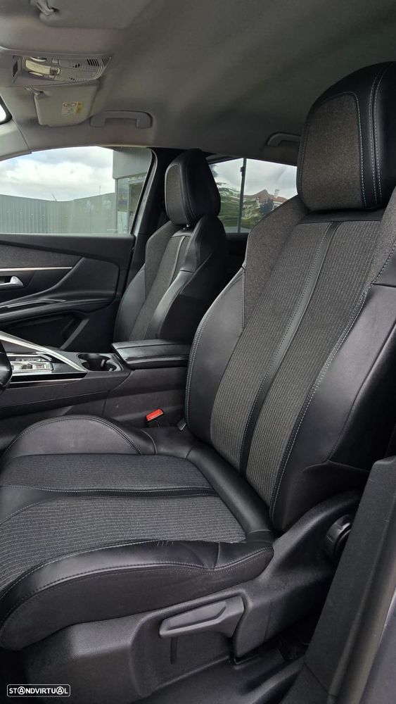 Peugeot 3008 1.6 Hybrid Allure e-EAT8 - 4