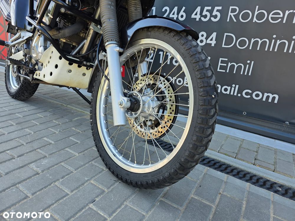 Suzuki DR - 30