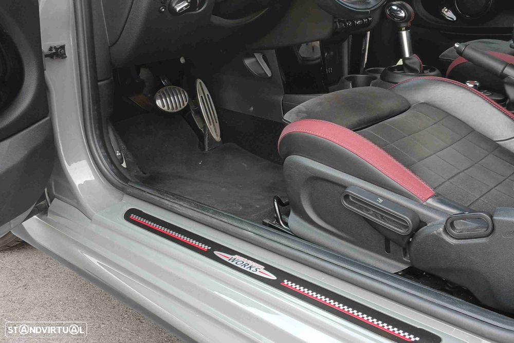 MINI 3 Portas John Cooper Works Auto Desportiva - 12