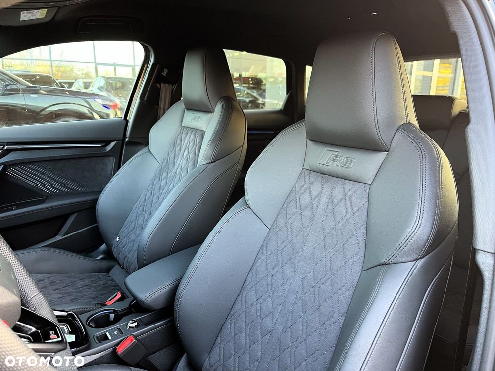 Audi RS3 Sportback - 17