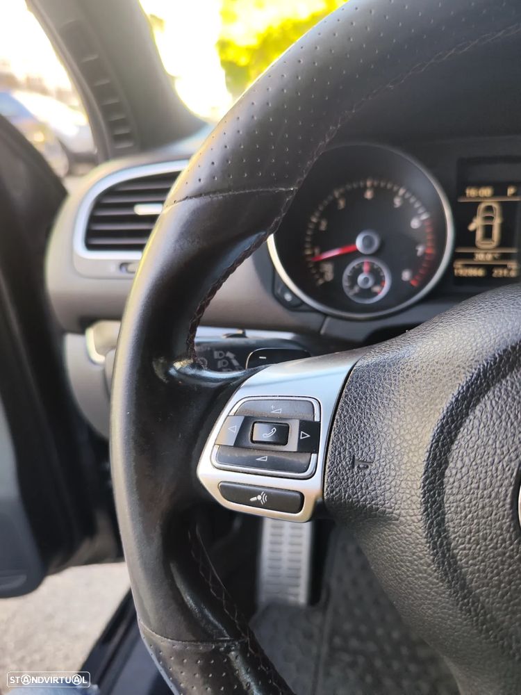 VW Golf 2.0 GTI DSG - 28