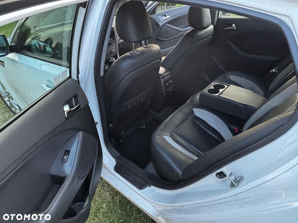 Kia Optima 1.7 CRDi L - 15