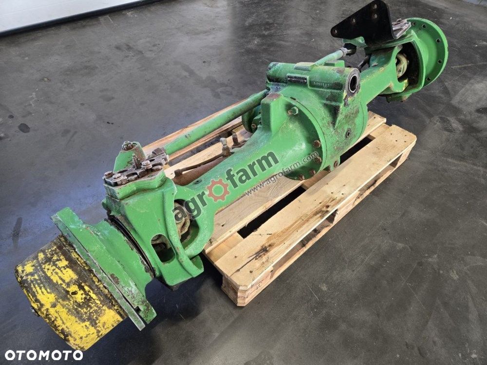 Most przedni John Deere 7800 - 1
