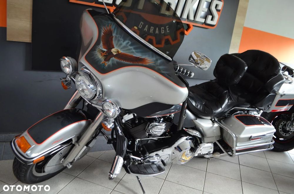 Harley-Davidson FLHT Electra Glide Standard - 19