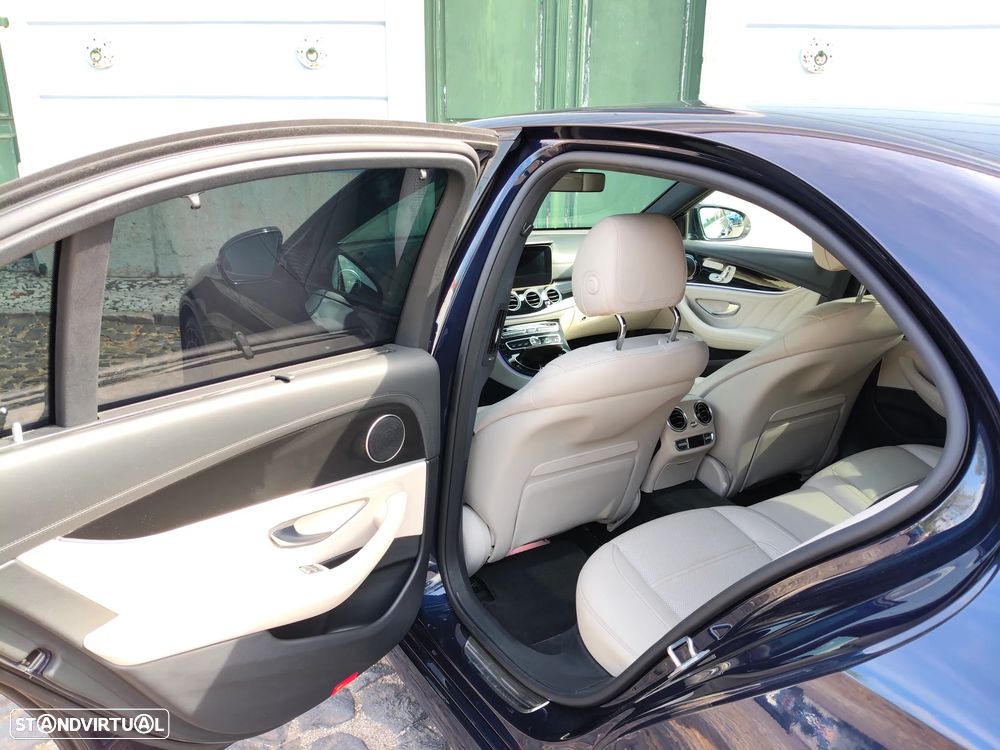 Mercedes-Benz E 43 AMG 4Matic 9G-TRONIC - 25