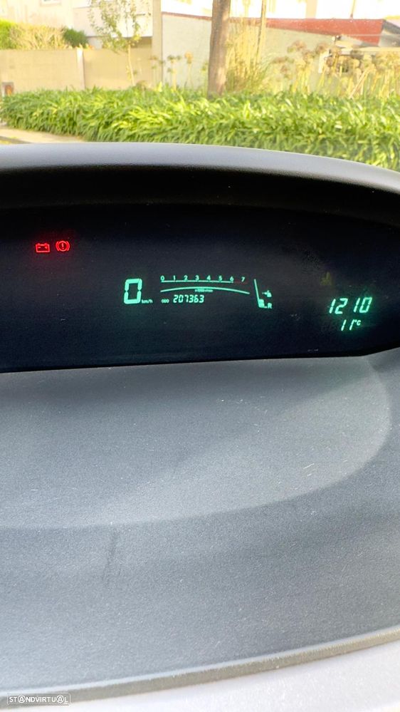 Toyota Yaris 1.0 VVT-i Life - 12