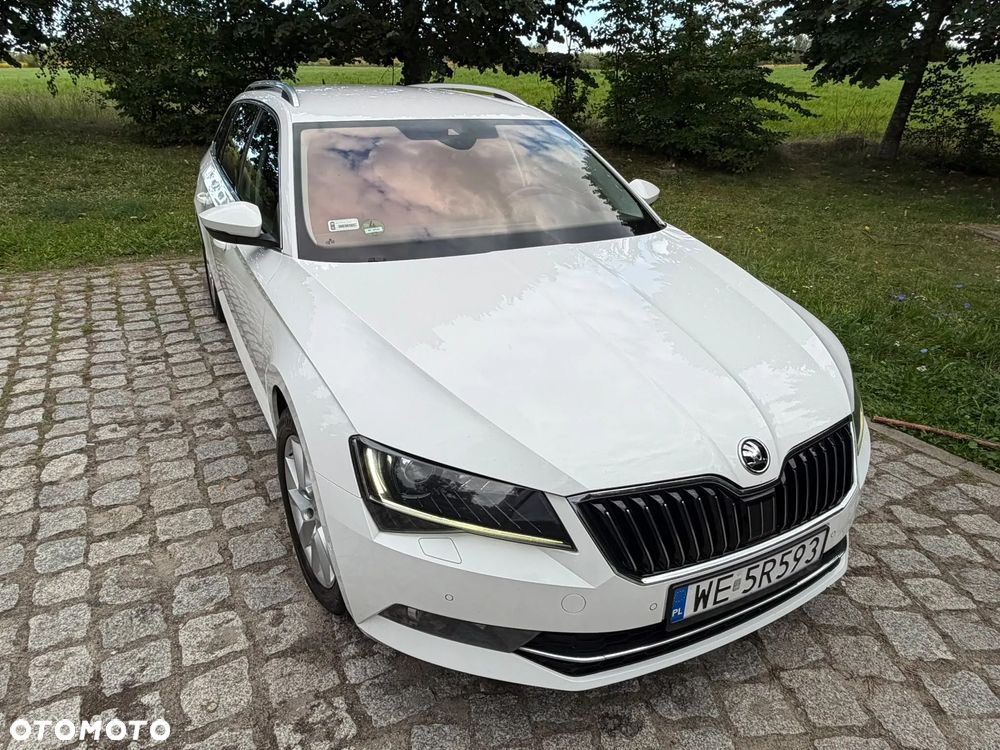 Skoda Superb 2.0 TDI Ambition DSG - 4