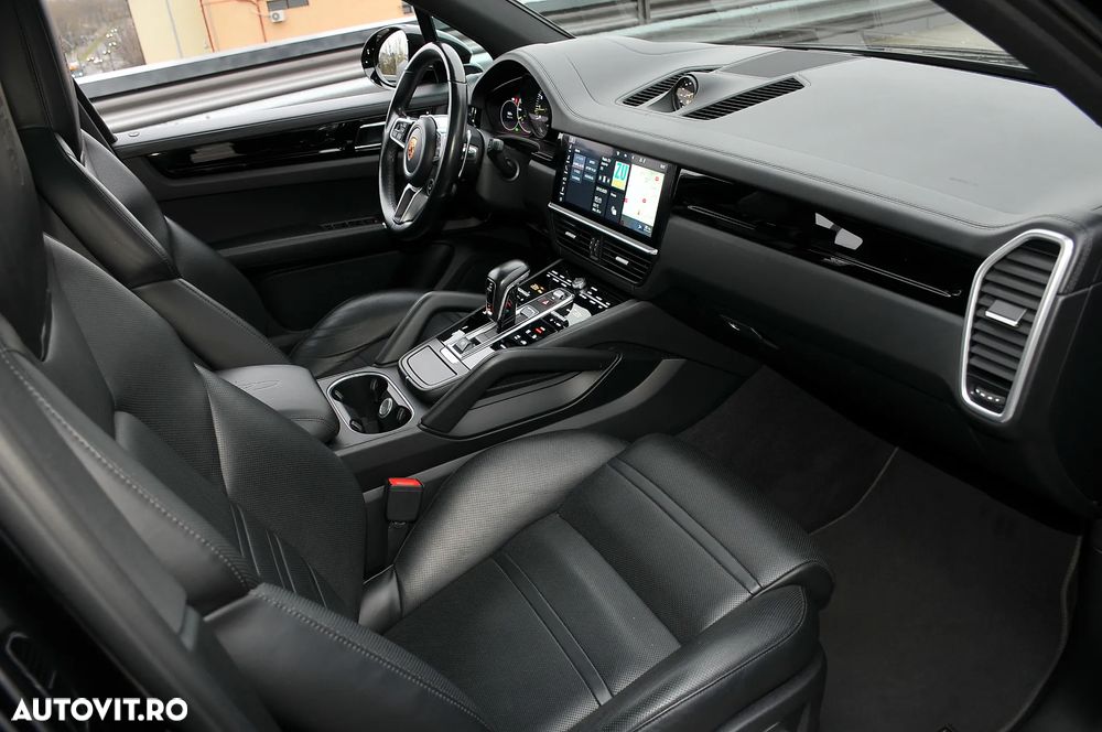 Porsche Cayenne - 14