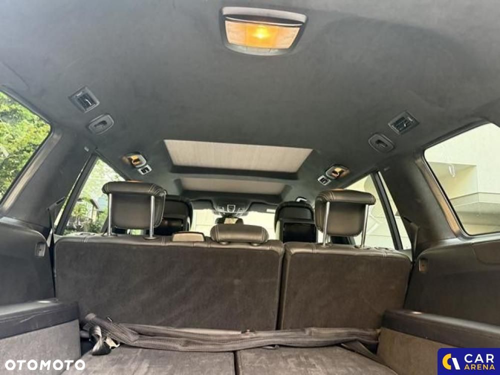 Mercedes-Benz GLS - 39