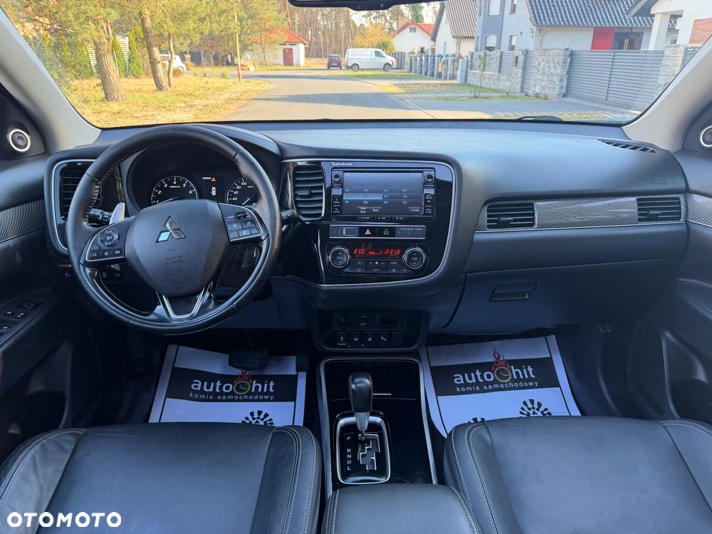 Mitsubishi Outlander 2.0 Instyle SDA 4WD CVT - 31