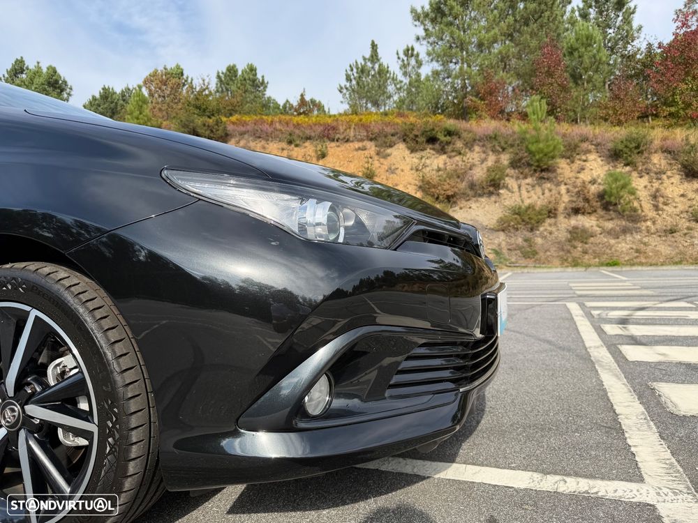 Toyota Auris 1.8 HSD Comfort +P.Techno+P.Sport - 12