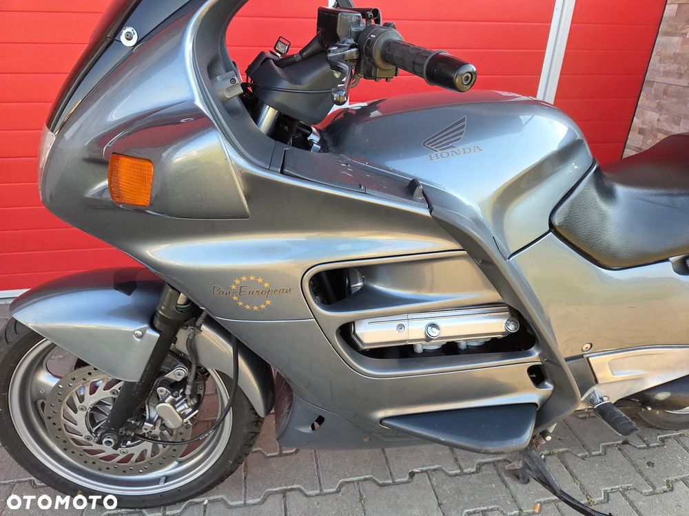 Honda ST - 11