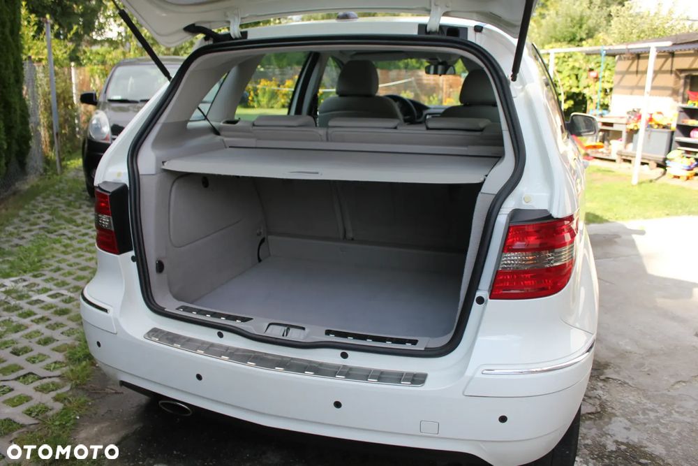 Mercedes-Benz Klasa B 150 BlueEffICIENCY - 34