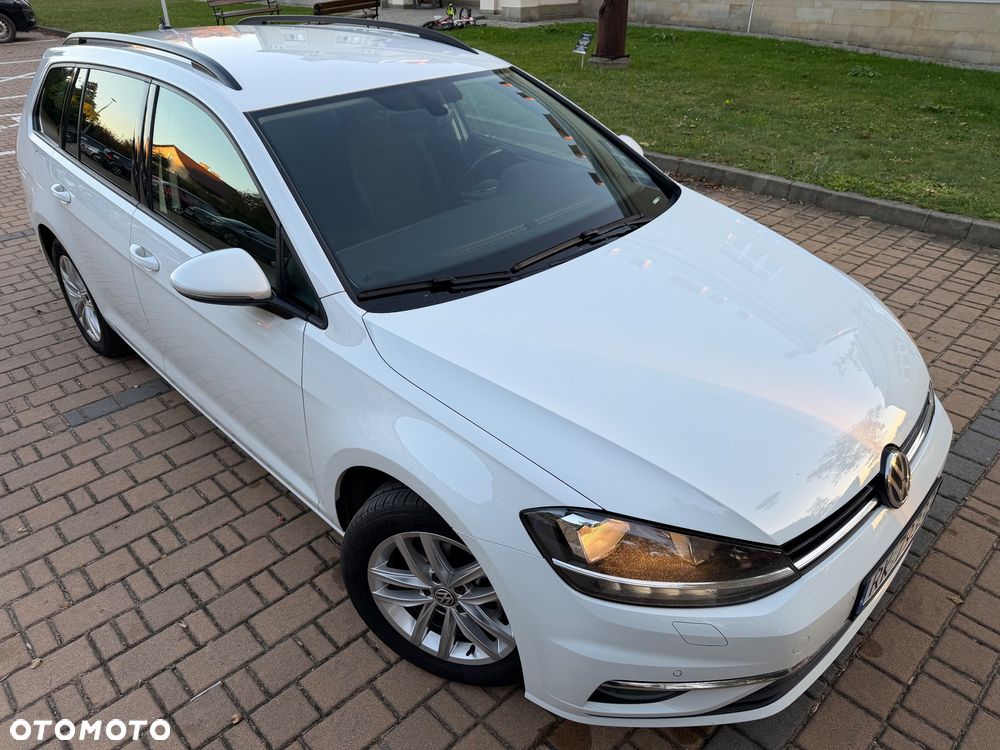 Volkswagen Golf 2.0 TDI SCR Comfortline - 18