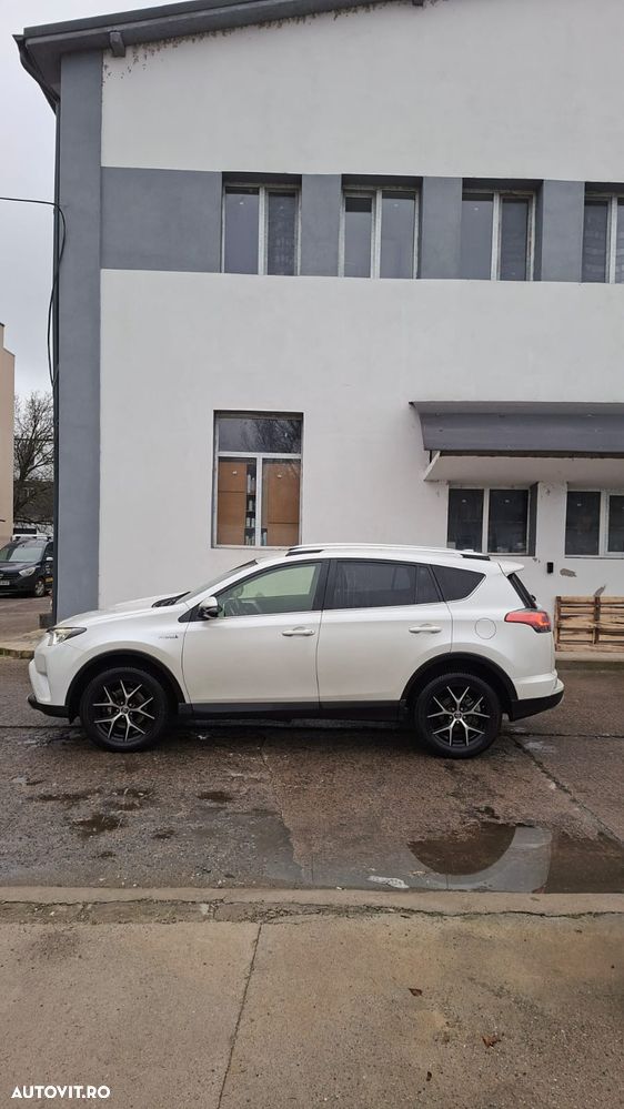 Toyota RAV4 2.5 4x4 Hybrid Edition S+ - 2