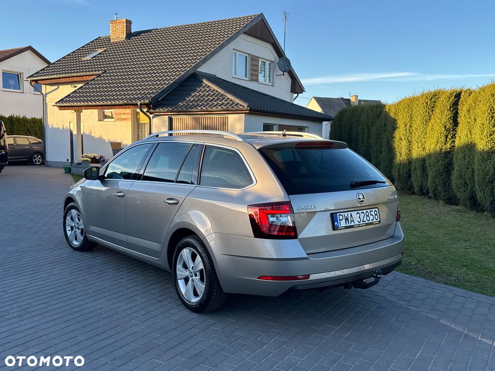 Skoda Octavia 1.6 TDI Premium Edition - 3