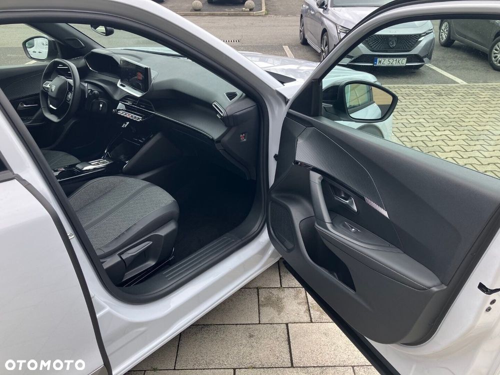 Peugeot 2008 1.2 PureTech Allure S&S EAT8 - 26