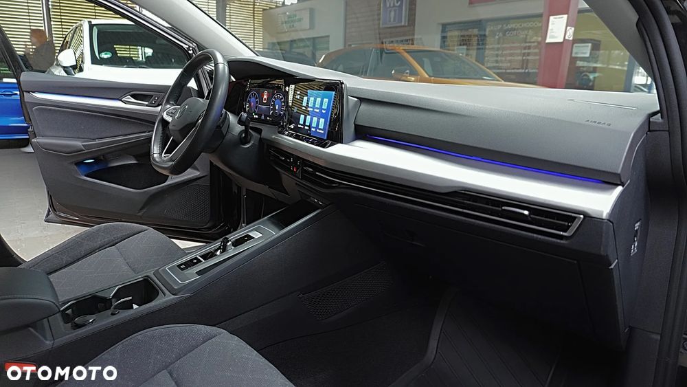 Volkswagen Golf 1.5 eTSI Life DSG - 15