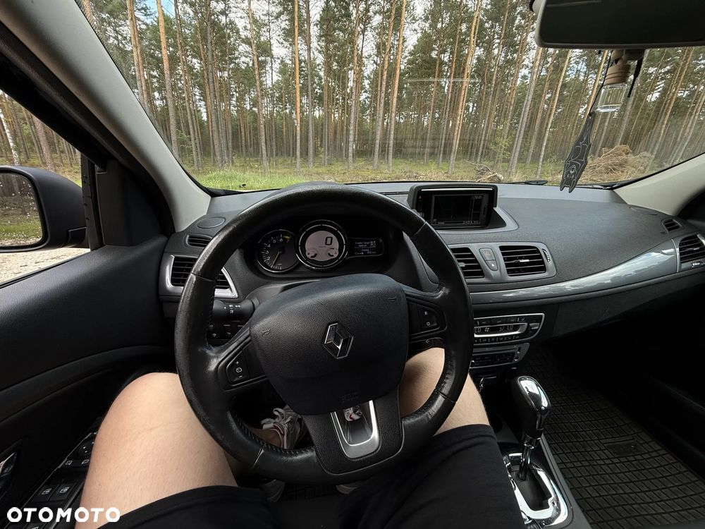 Renault Megane ENERGY TCe 130 EDC LIMITED - 8