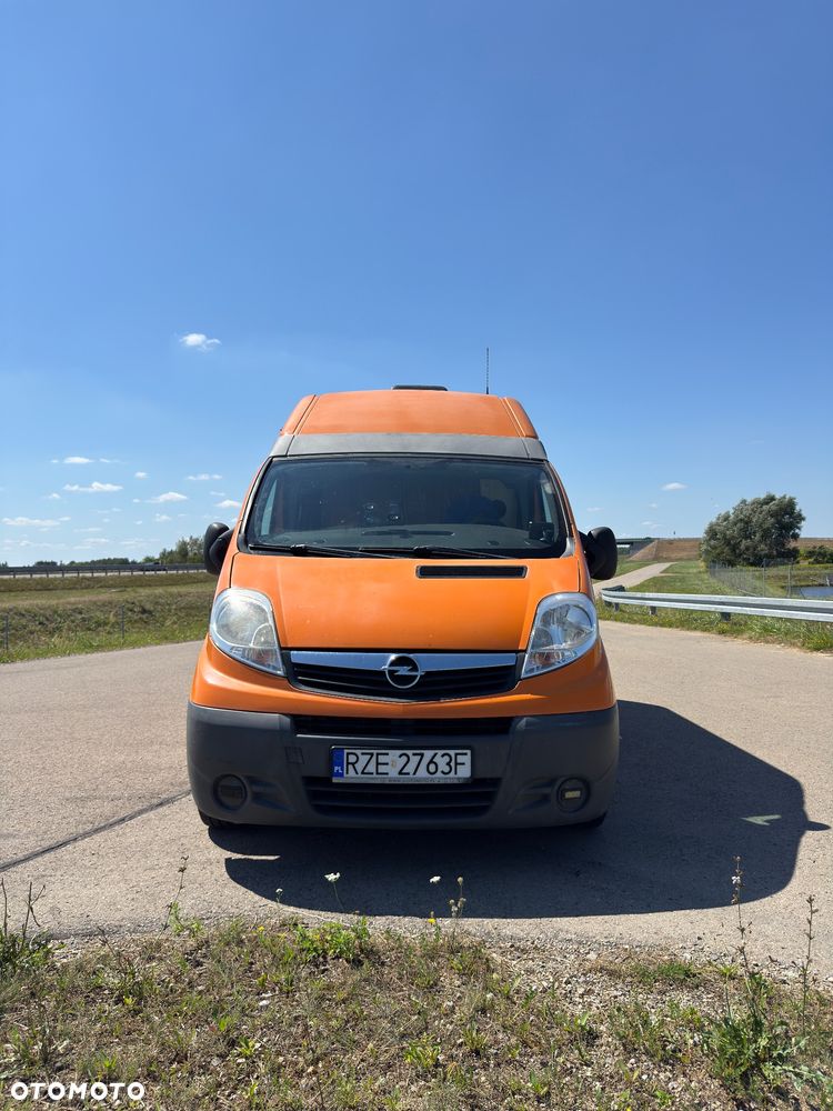 Opel Vivaro - 2