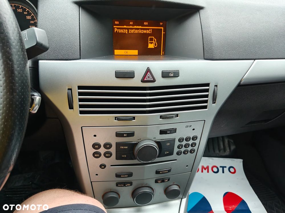 Opel Astra 1.6 Cosmo - 29