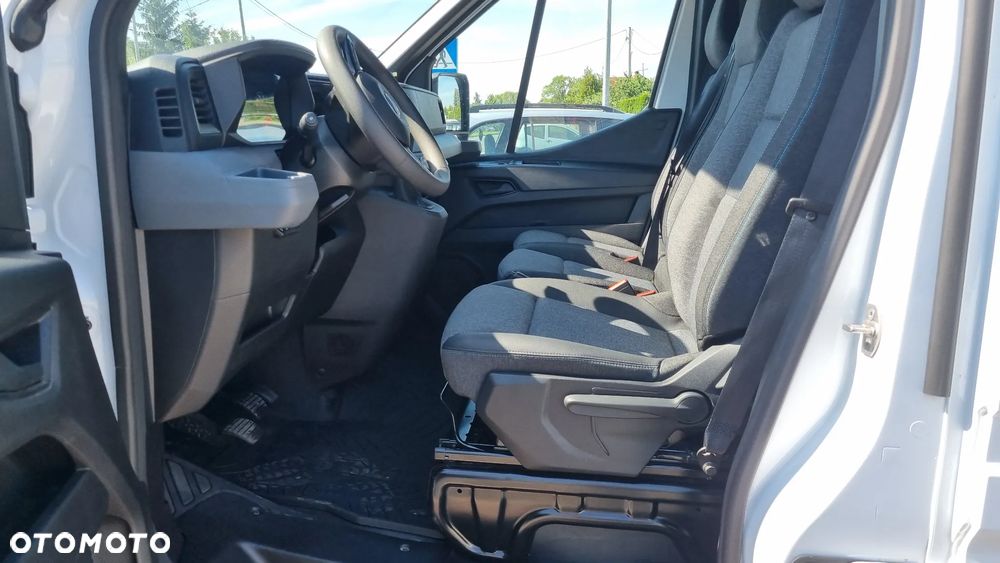 Nissan INTERSTAR - 39