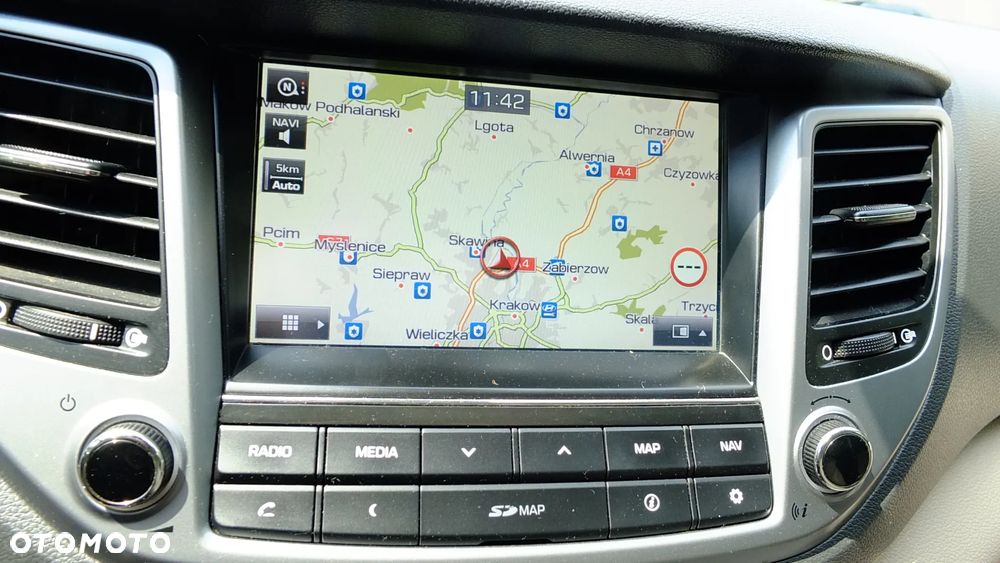 Hyundai Tucson 1.7 CRDI BlueDrive Style 2WD - 27