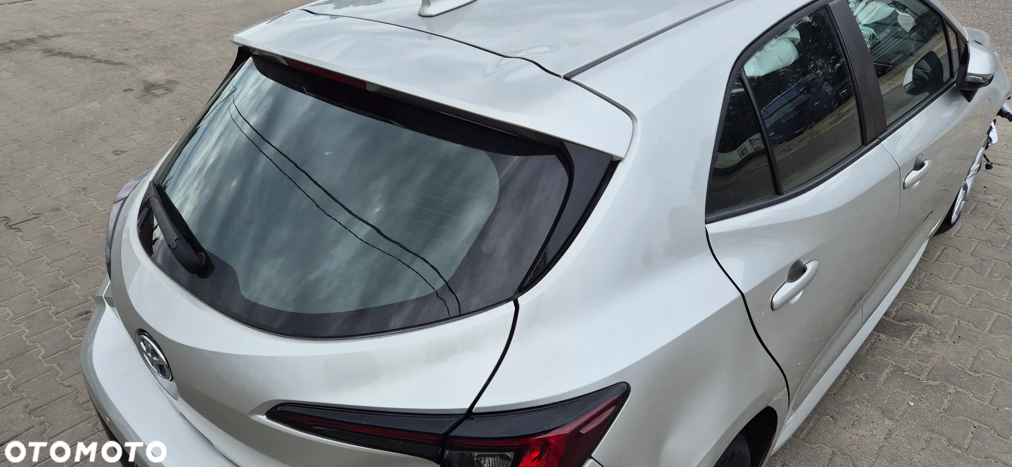 Toyota Corolla 1.8 Hybrid Active - 15