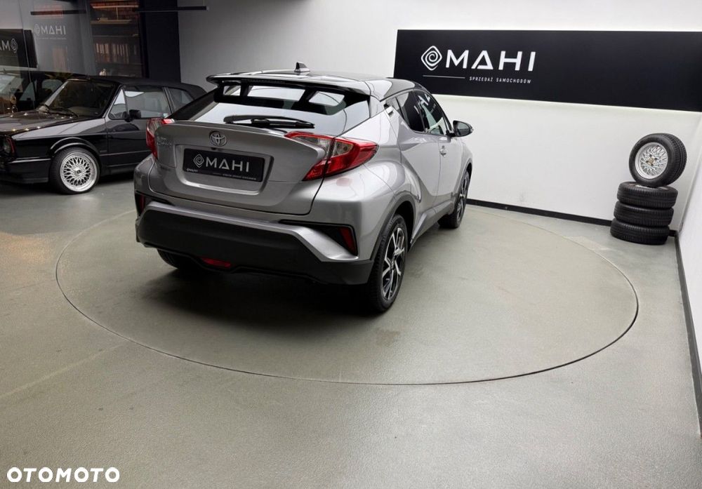 Toyota C-HR - 11
