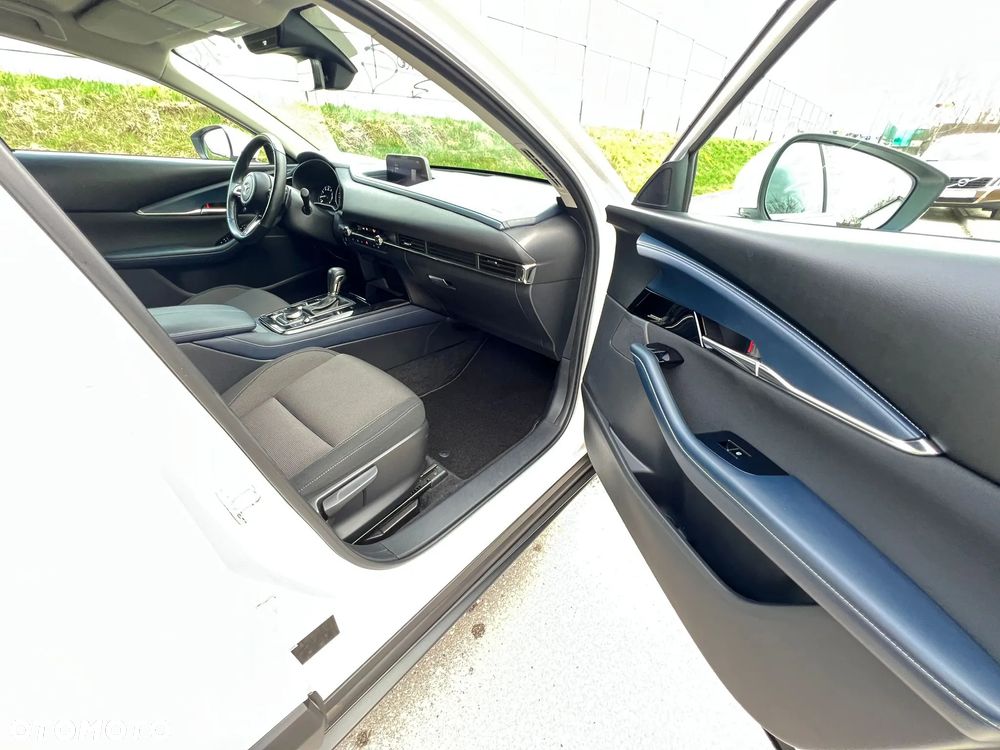 Mazda CX-30 SKYACTIV-G 2.0 M-Hybrid 150 SELECTION - 32