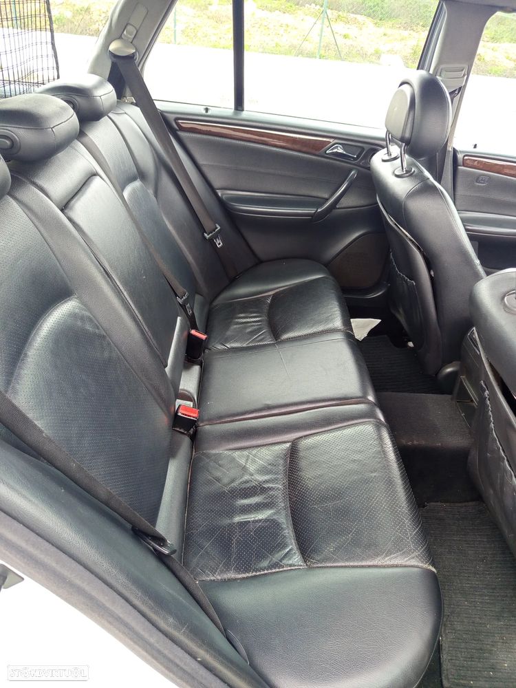 Mercedes-Benz C 220 - 10