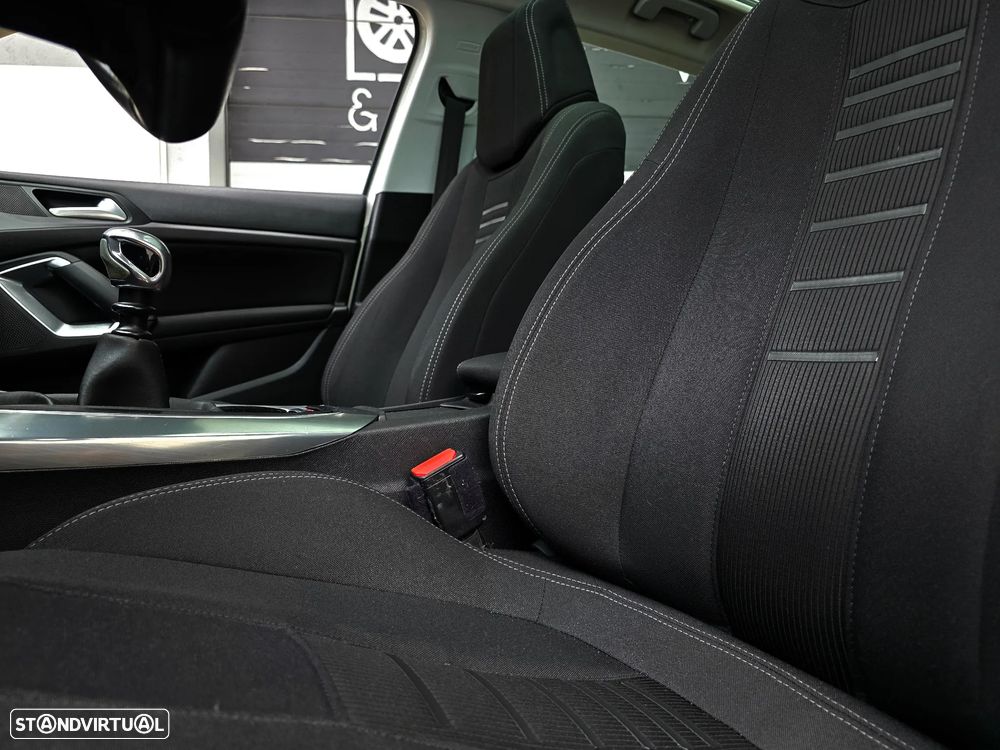 Peugeot 308 1.6 BlueHDi Allure J17 - 54