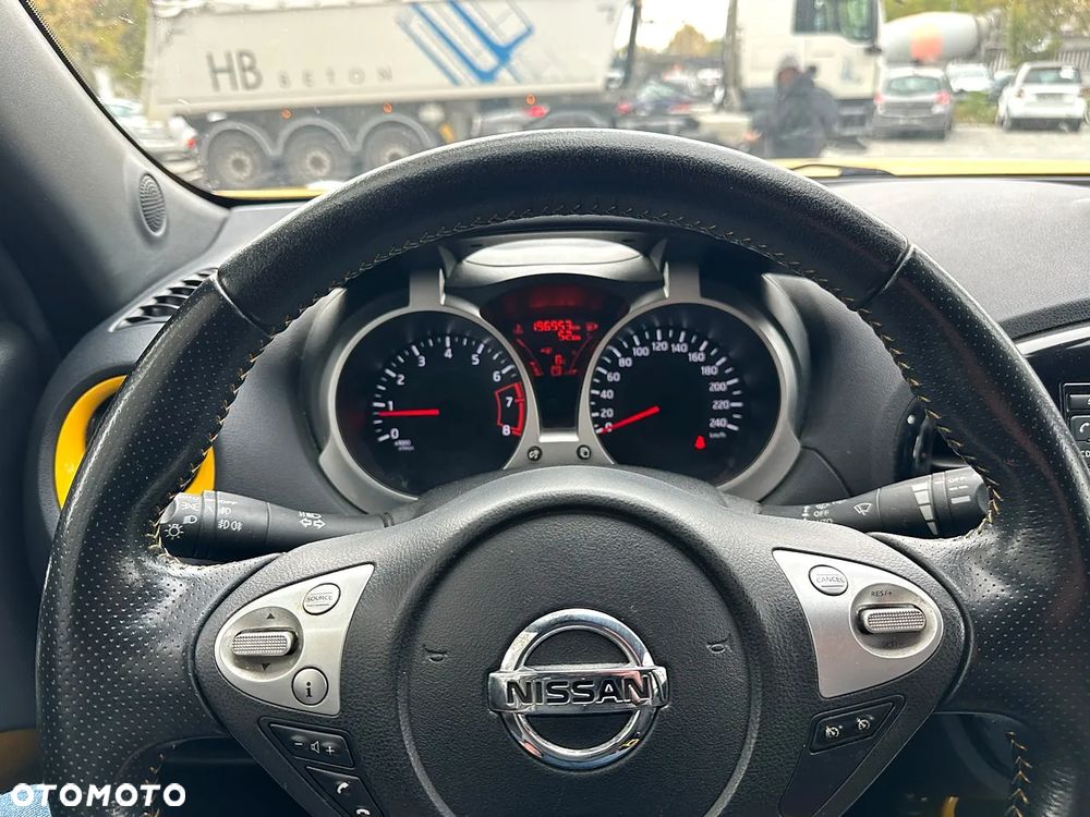 Nissan Juke 1.6 DIG-T N-Connecta 4WD Xtronic EU6 - 15