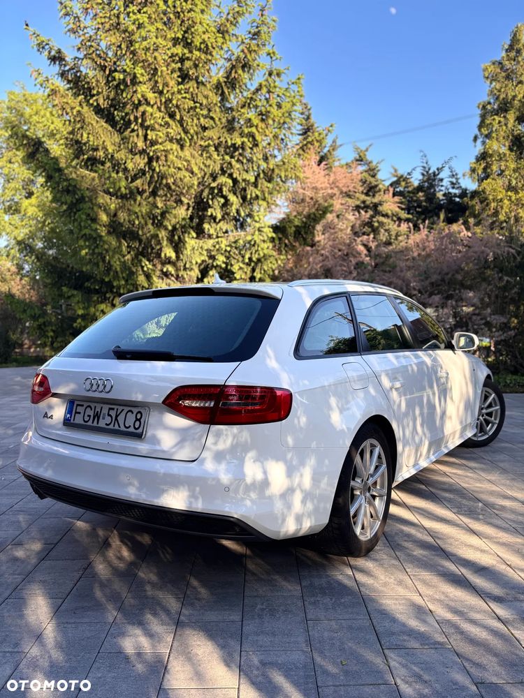 Audi A4 Avant 2.0 TDI DPF S line Sportpaket - 3