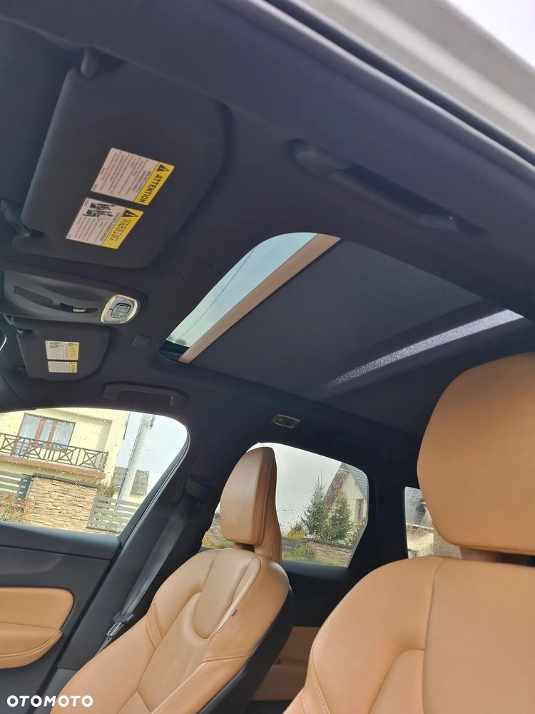 Volvo XC 60 T6 AWD Geartronic Momentum - 17