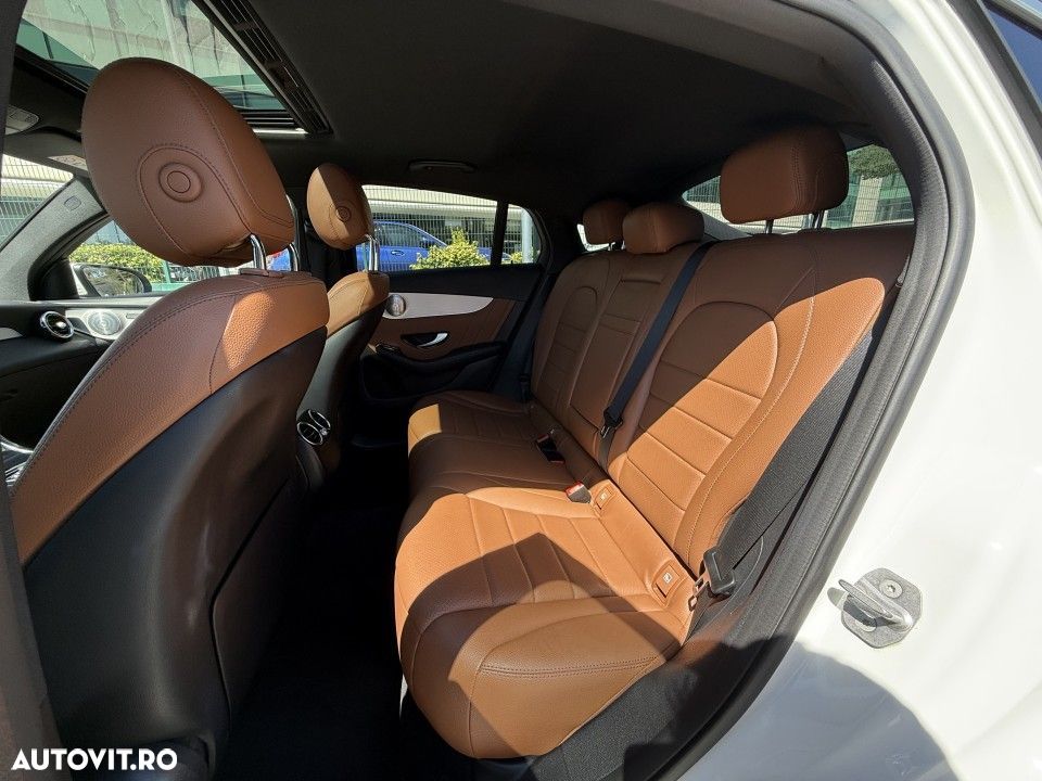 Mercedes-Benz GLC Coupe 300 d 4MATIC - 14