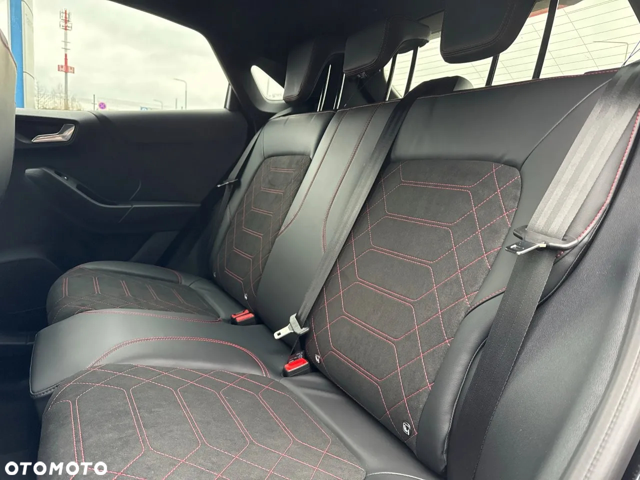 Ford Puma 1.0 EcoBoost mHEV ST-Line X DCT - 14