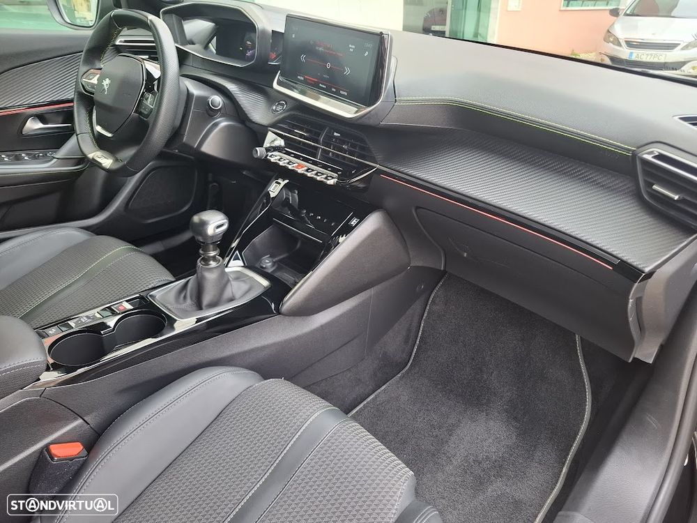 Peugeot 2008 1.2 PureTech GT Line - 43