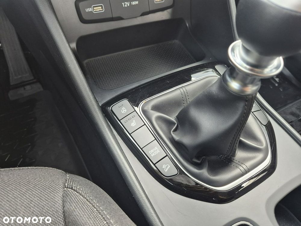 Hyundai Tucson 1.6 T-GDi Modern 2WD - 29