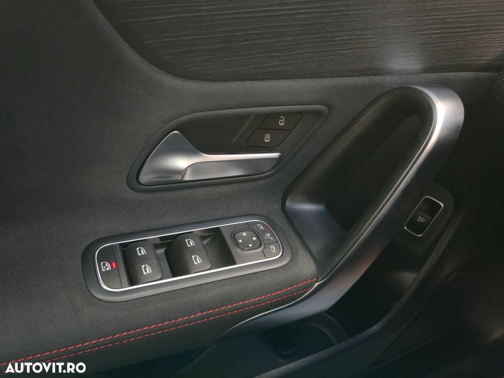 Mercedes-Benz CLA 220 4Matic 8G-DCT AMG Line Advanced Plus - 21