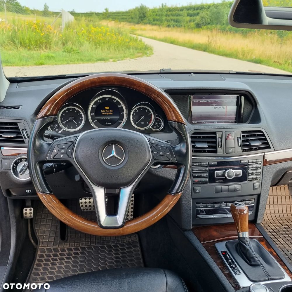 Mercedes-Benz Klasa E 350 4-Matic - 23