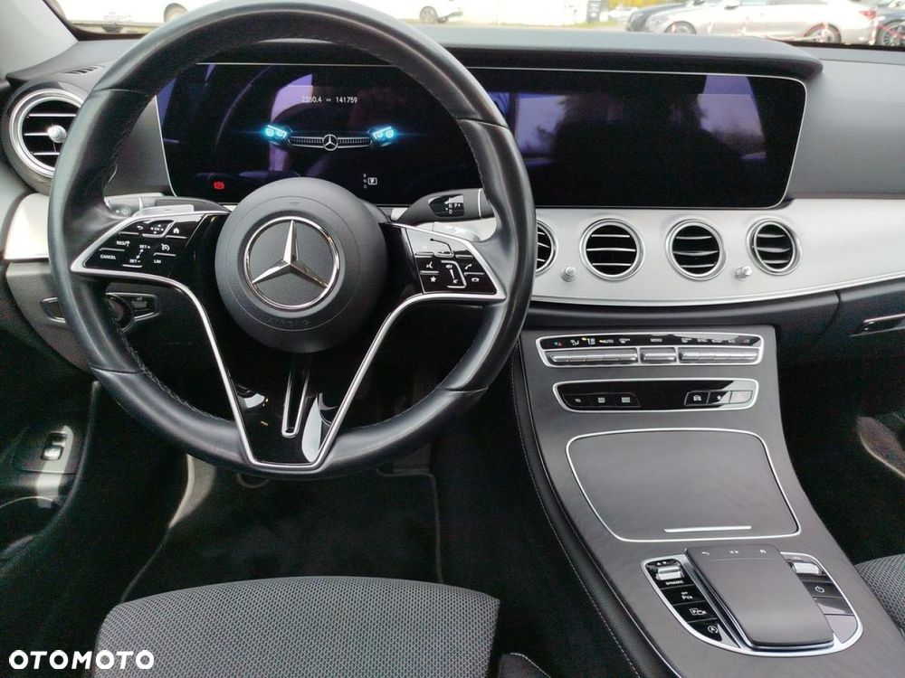 Mercedes-Benz Klasa E - 15