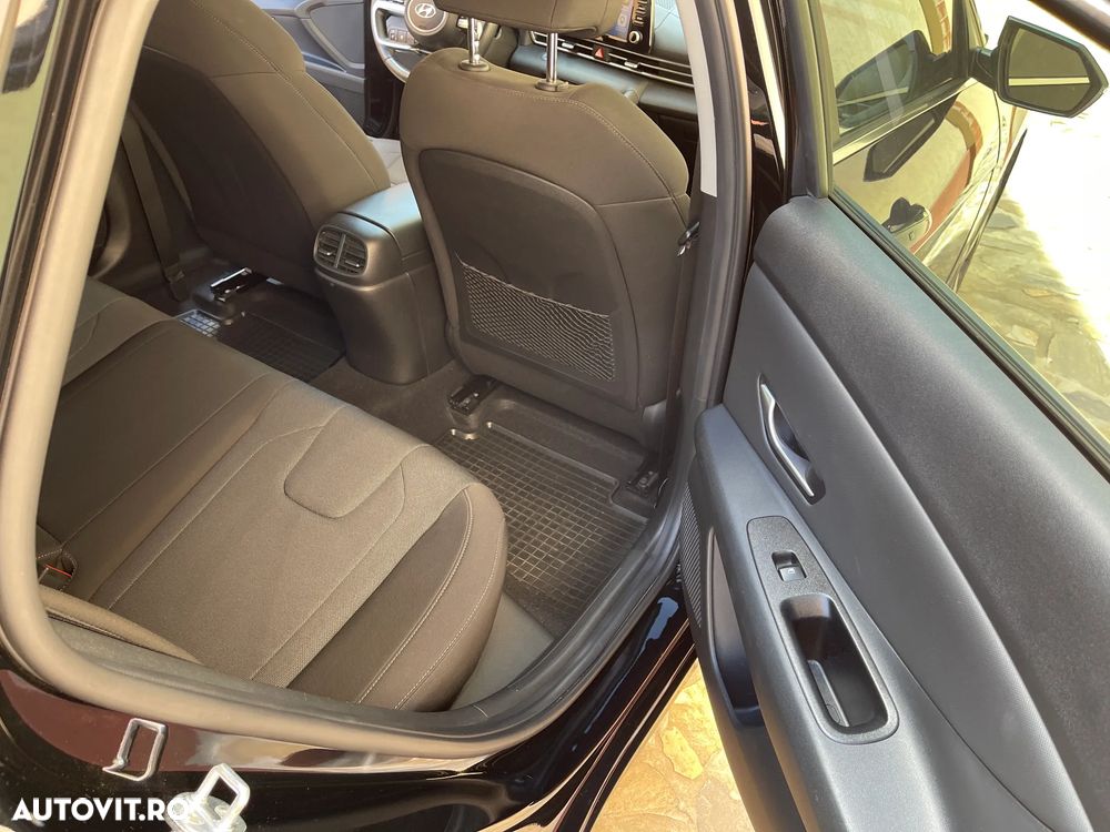 Hyundai Elantra 1.6 l 123 CP 6MT Exclusive - 14